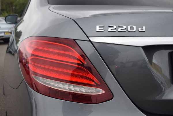 Used Mercedes-Benz E-Class 2019 for sale - 75359385: Photo 10