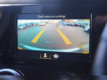 Used Mercedes-Benz GLB 2021 for sale - 76841538: Photo