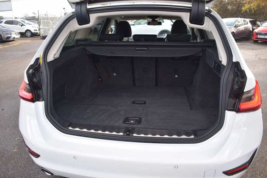 Used BMW 3 Series 2021 for sale - 76910514: Photo 14