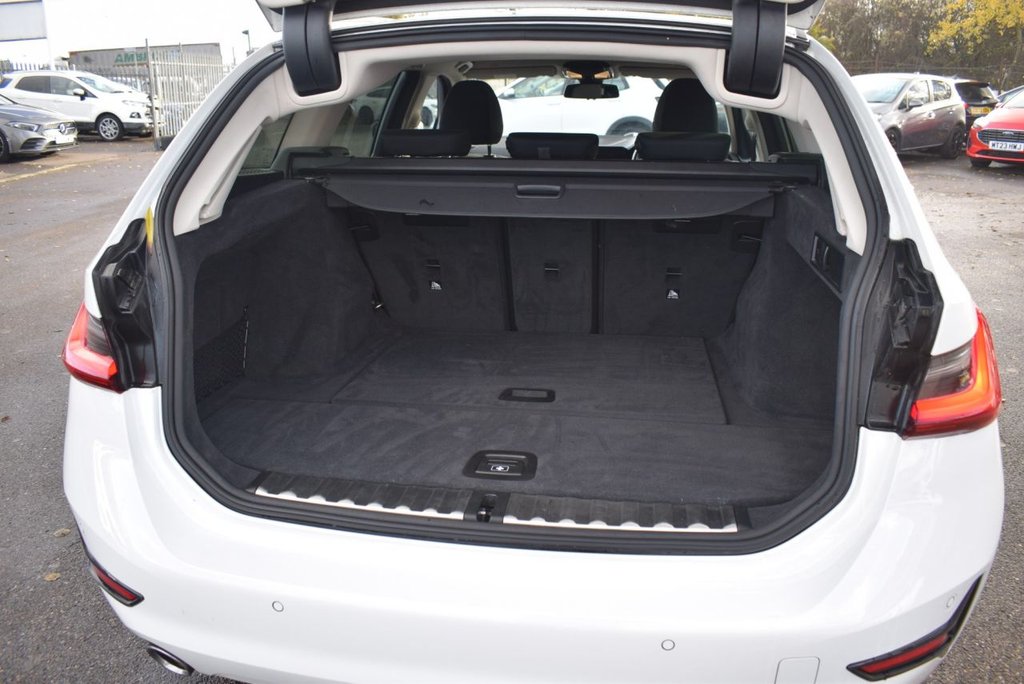 Used BMW 3 Series 2021 for sale - 76910514: Photo 15