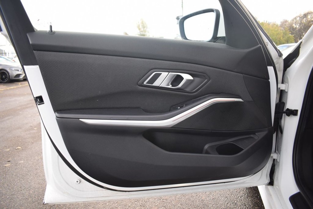 Used BMW 3 Series 2021 for sale - 76910514: Photo 22