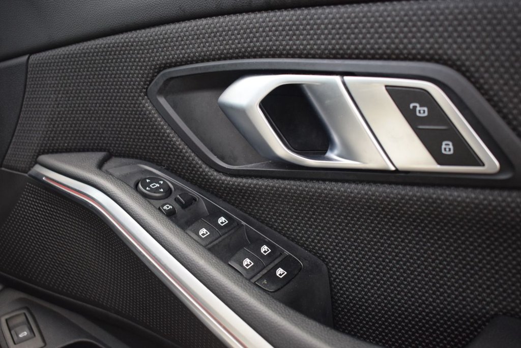 Used BMW 3 Series 2021 for sale - 76910514: Photo 27