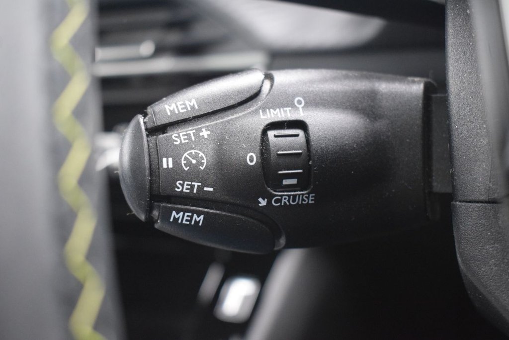 Used Peugeot 2008 2023 for sale - 77850268: Photo 28