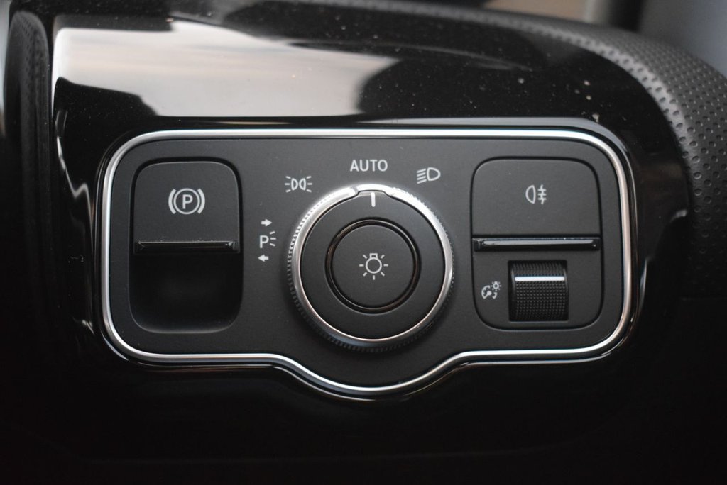 Used Mercedes-Benz CLA 2022 for sale - 76962108: Photo 39