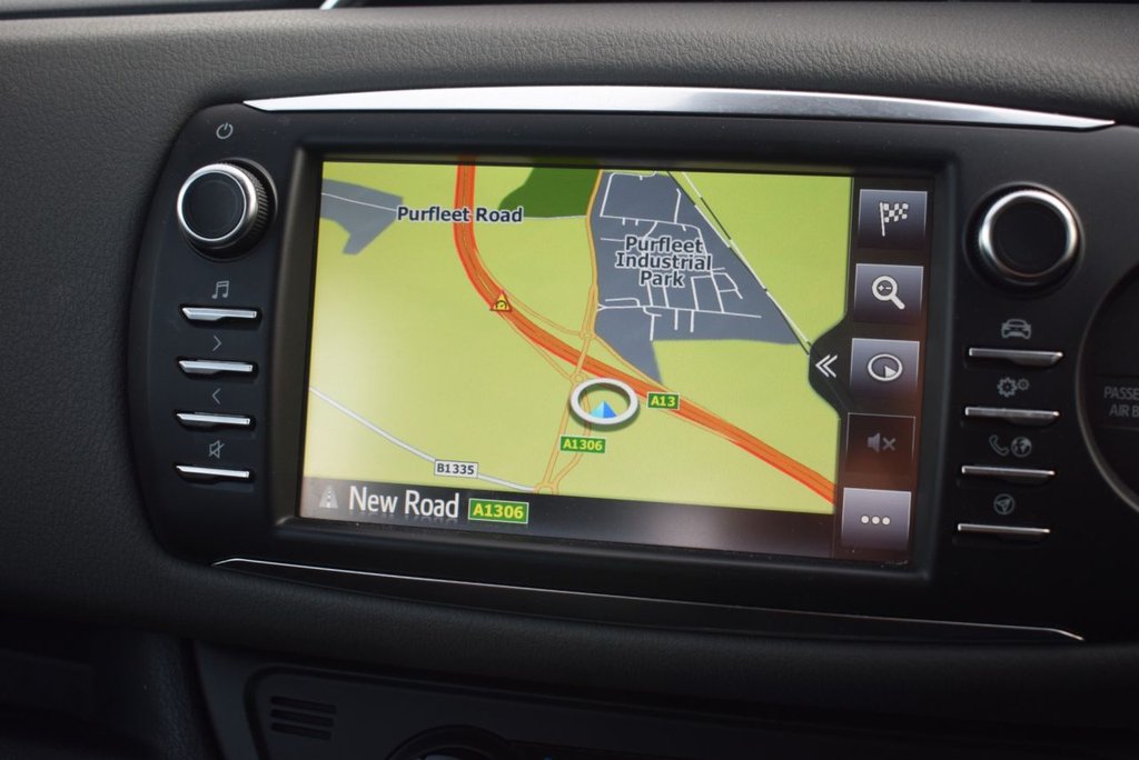 Used Toyota Yaris 2019 for sale - 76496796: Photo 2