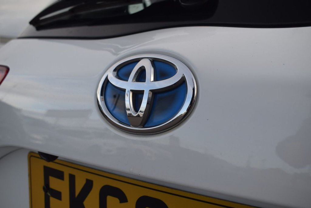 Used Toyota Yaris 2019 for sale - 76496796: Photo 24