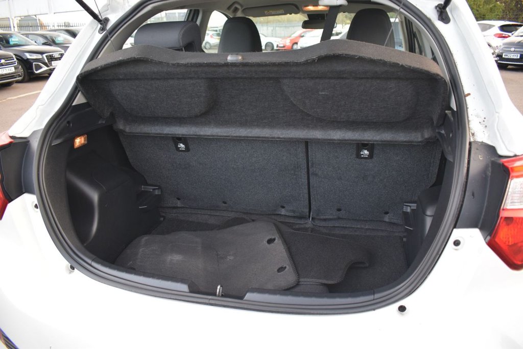 Used Toyota Yaris 2019 for sale - 76496796: Photo 25