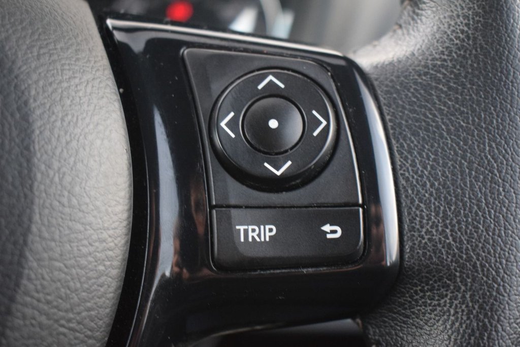 Used Toyota Yaris 2019 for sale - 76496796: Photo 28