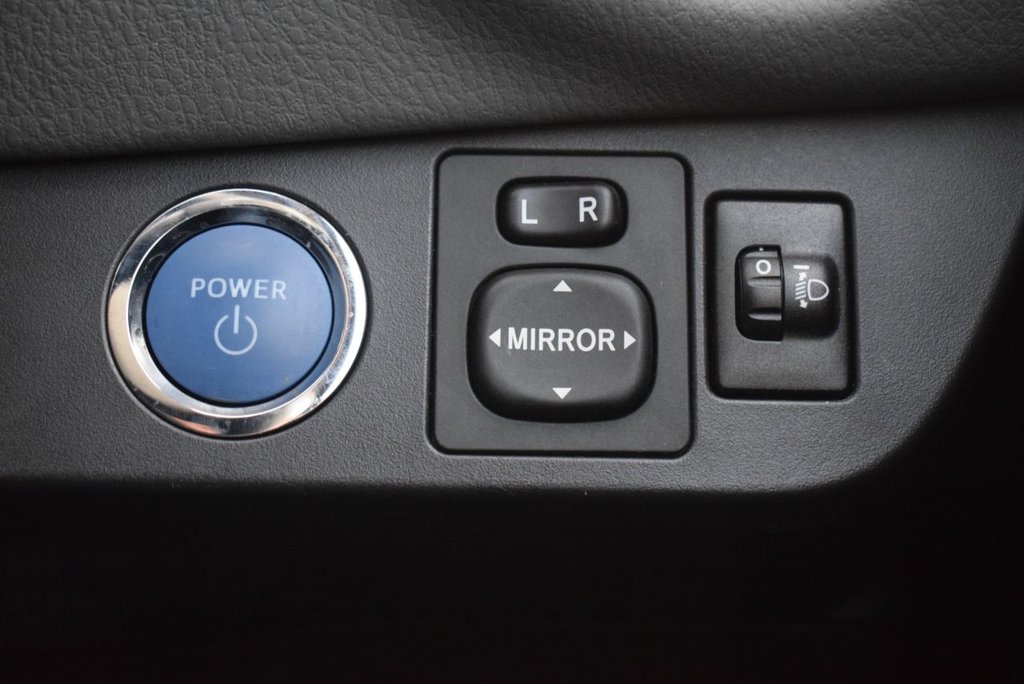 Used Toyota Yaris 2019 for sale - 76496796: Photo 34