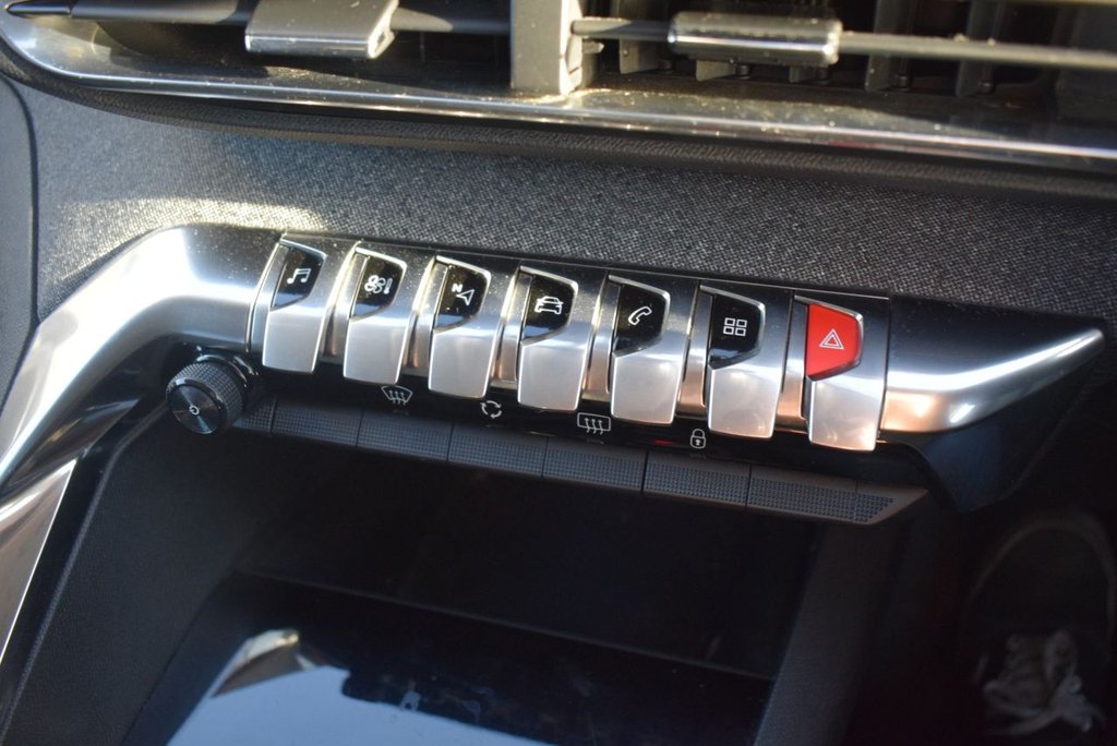 Used Peugeot 3008 2021 for sale - 77835303: Photo 24