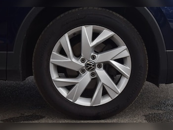 Used Volkswagen Tiguan Allspace 2023 for sale - 79437865: Photo
