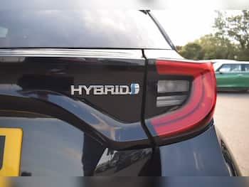 Used Toyota Yaris 2022 for sale - 79708332: Photo