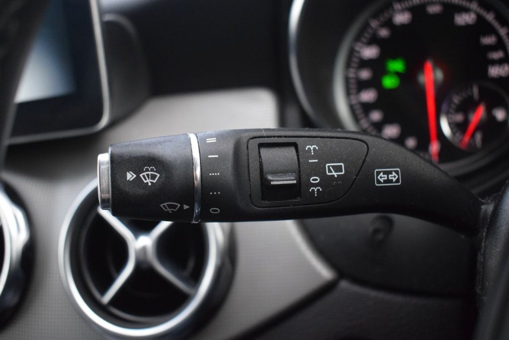 Used Mercedes-Benz GLA 2018 for sale - 76510286: Photo 31