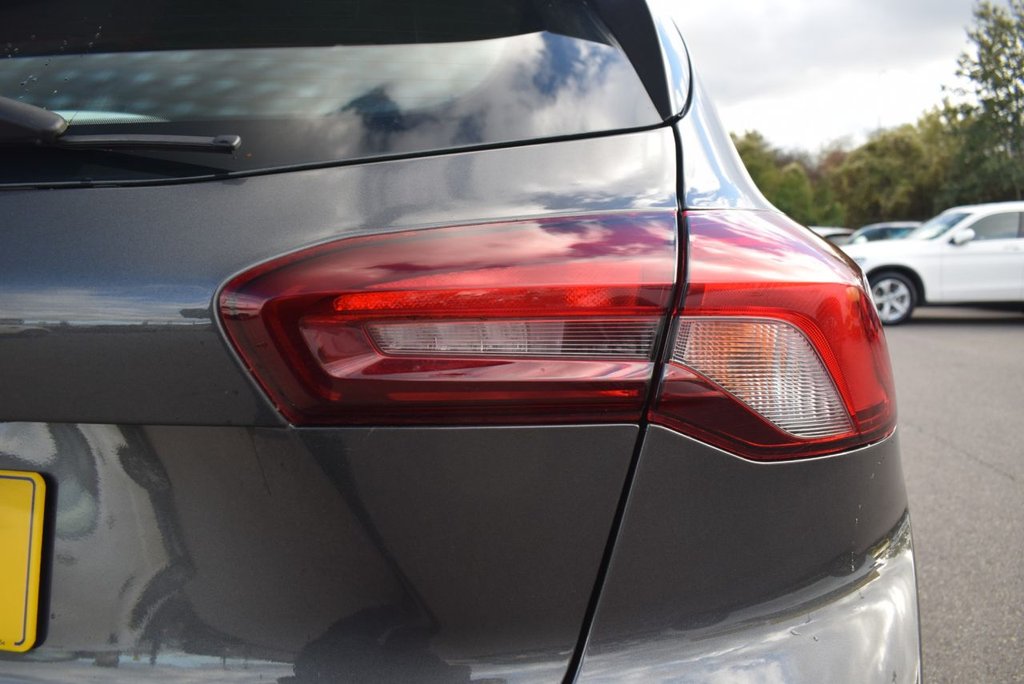 Used Ford Focus 2022 for sale - 76376252: Photo 16