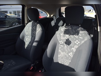 Used Ford Ka 2015 for sale - 76570004: Photo