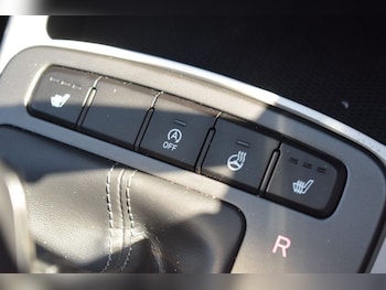 Used Hyundai i10 2023 for sale - 79493882: Photo