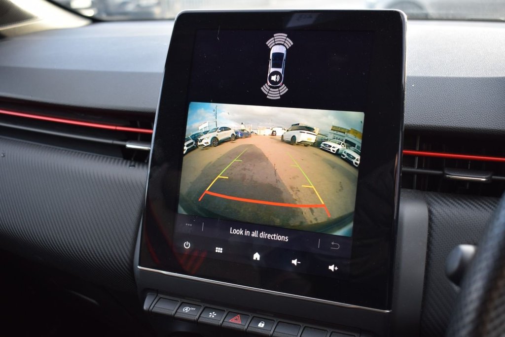 Used Renault Clio 2023 for sale - 76950486: Photo 3