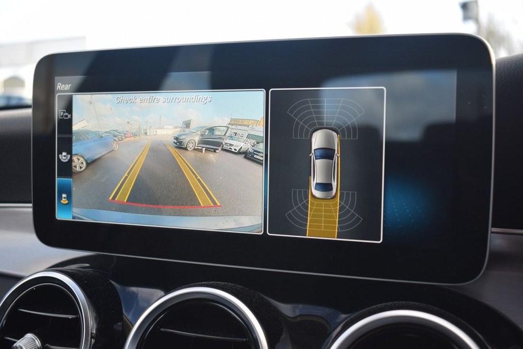 Used Mercedes-Benz C Class 2019 for sale - 76900380: Photo 2