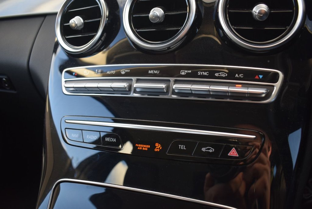 Used Mercedes-Benz C Class 2019 for sale - 76900380: Photo 33