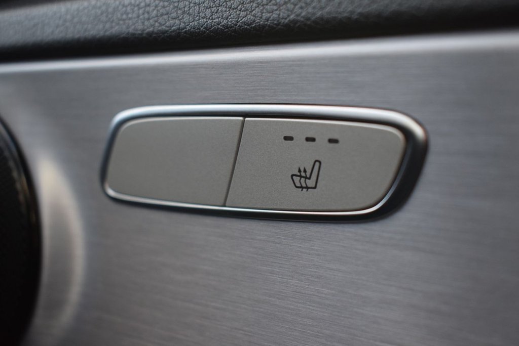 Used Mercedes-Benz C Class 2019 for sale - 76900380: Photo 4