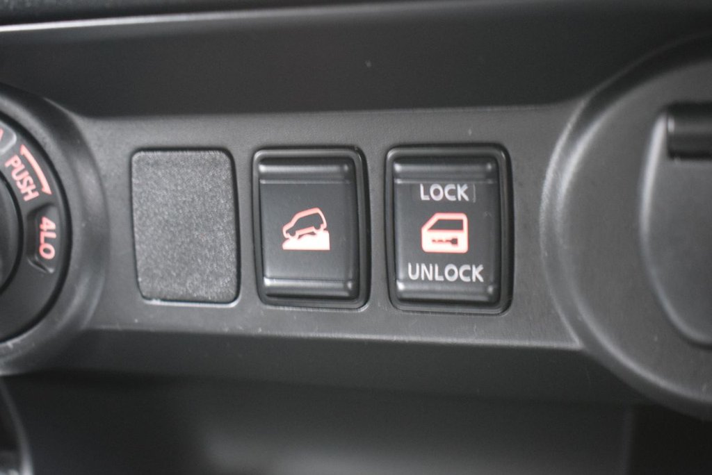 Used Nissan Navara 2020 for sale - 77171827: Photo 27