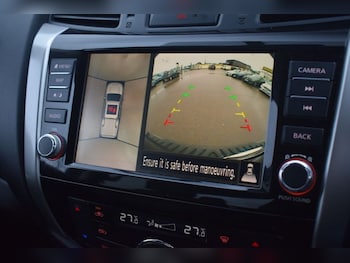 Used Nissan Navara 2020 for sale - 77171827: Photo