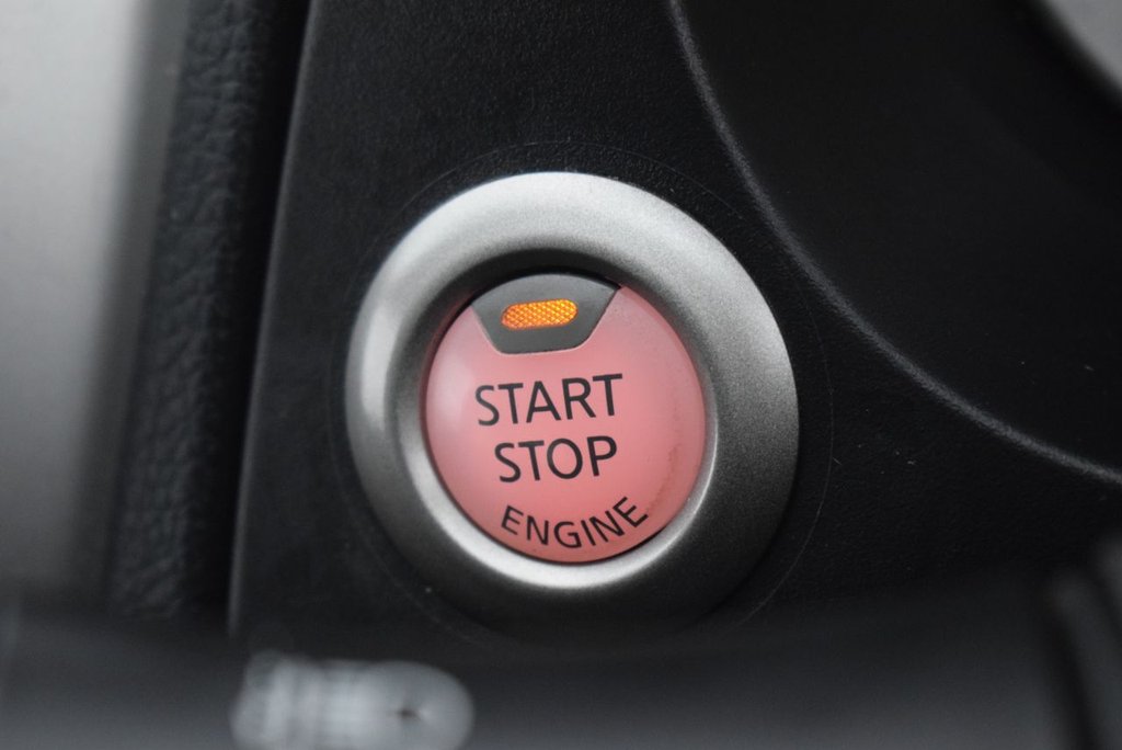 Used Nissan Navara 2020 for sale - 77171827: Photo 32