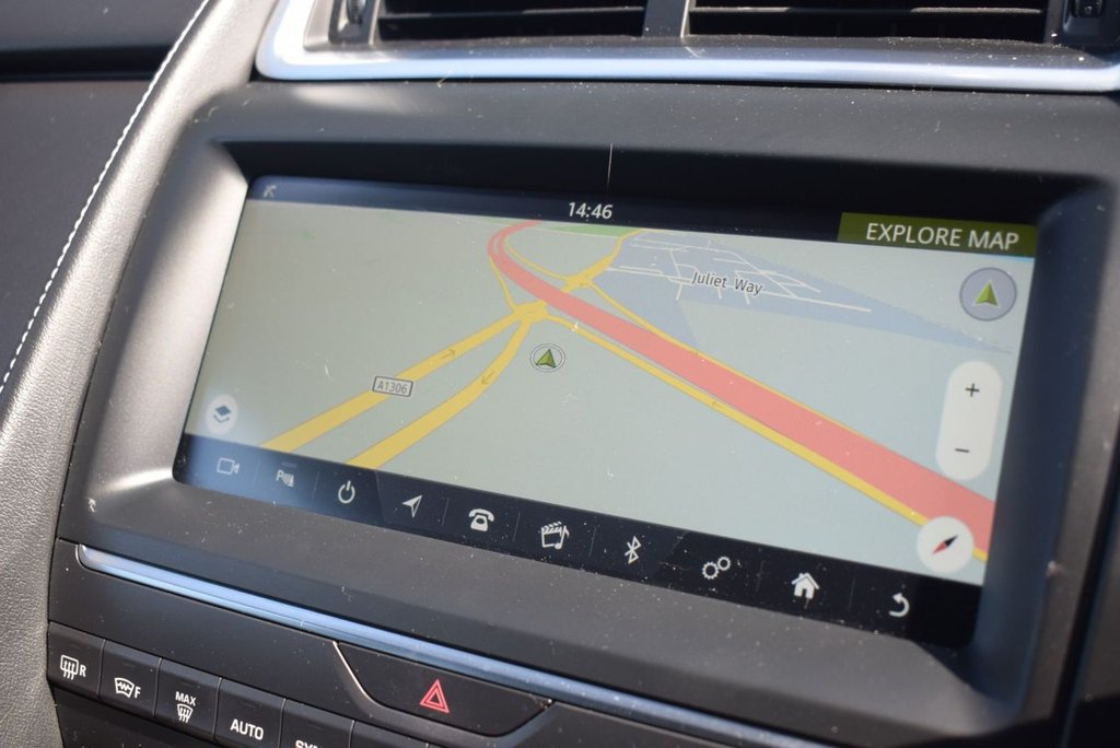 Used Jaguar E-Pace 2018 for sale - 76867531: Photo 2