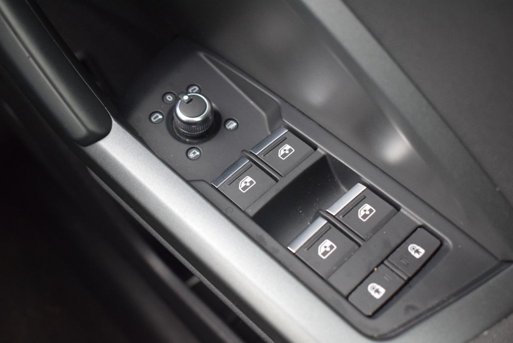 Used Audi Q3 2020 for sale - 76346023: Photo 37