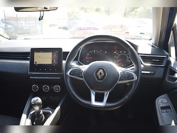 Used Renault Clio 2021 for sale - 75220815: Photo