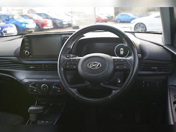 Used Hyundai i20 2022 for sale - 77133132: Photo