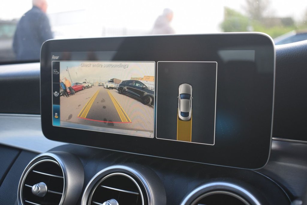 Used Mercedes-Benz C Class 2019 for sale - 78110584: Photo 2