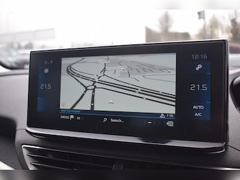 Used Peugeot 5008 2021 for sale - 77369801: Photo