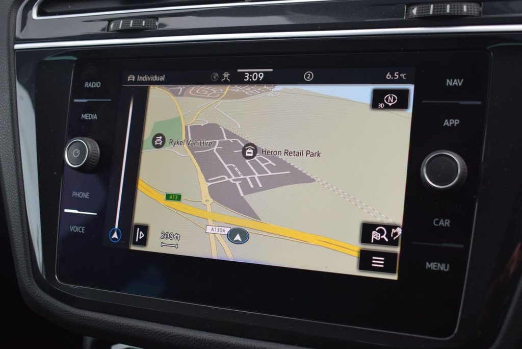 Used Volkswagen Tiguan 2021 for sale - 77879789: Photo 2