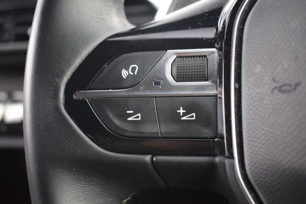 Used Peugeot 3008 2023 for sale - 76163576: Photo 24