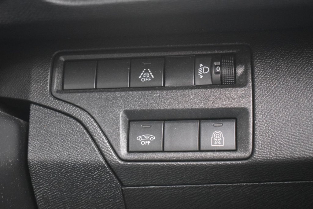 Used Peugeot 3008 2023 for sale - 76163576: Photo 29