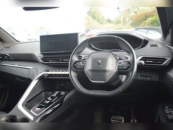 Used Peugeot 3008 2023 for sale - 76163576: Photo 3