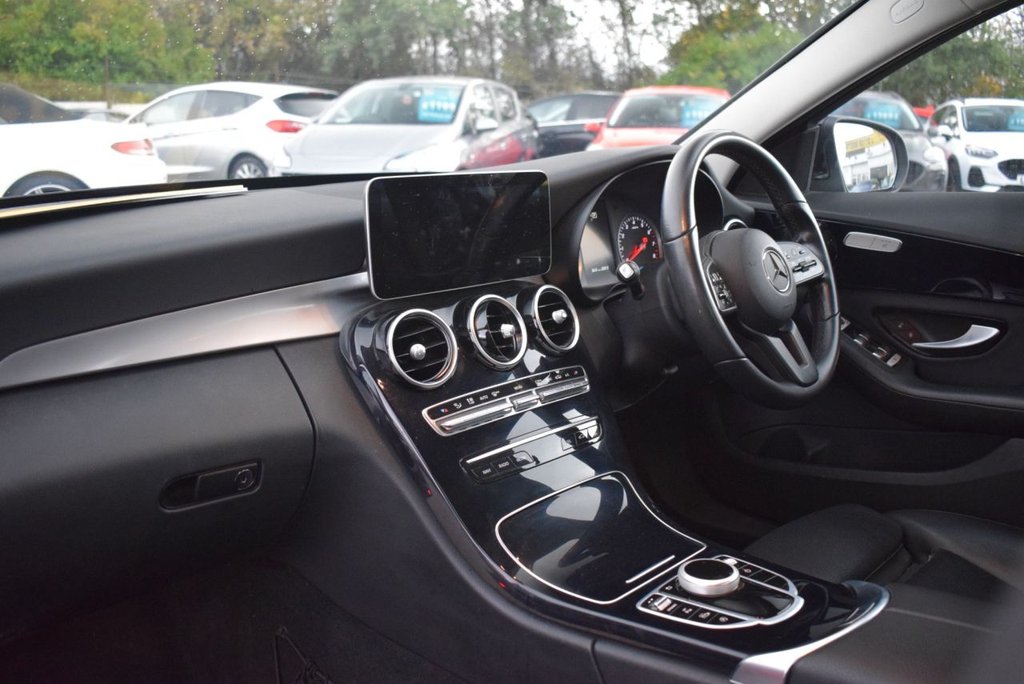 Used Mercedes-Benz C Class 2018 for sale - 76509457: Photo 15
