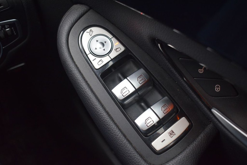 Used Mercedes-Benz C Class 2018 for sale - 76509457: Photo 24