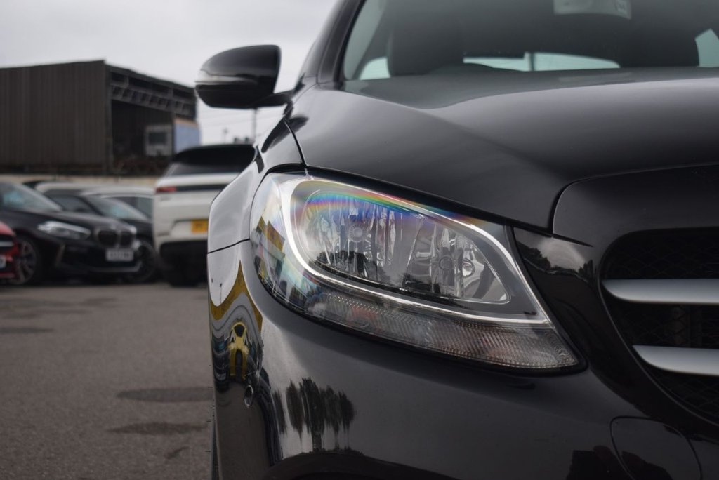 Used Mercedes-Benz C Class 2018 for sale - 76509457: Photo 8