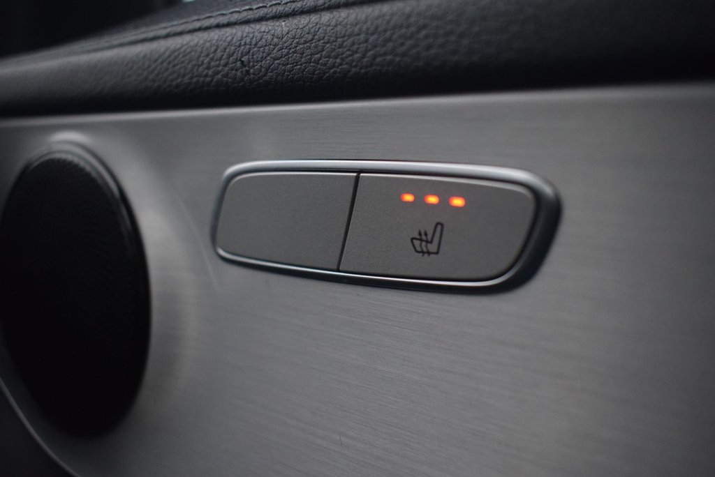 Used Mercedes-Benz GLC 2021 for sale - 77436952: Photo 32