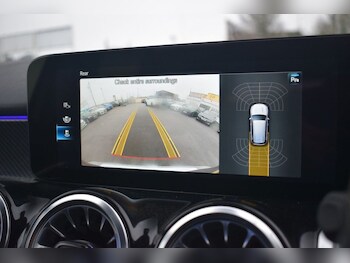 Used Mercedes-Benz GLB 2023 for sale - 77436608: Photo