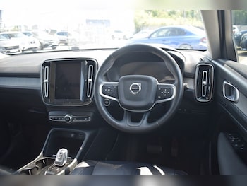 Used Volvo XC40 2022 for sale - 79196751: Photo