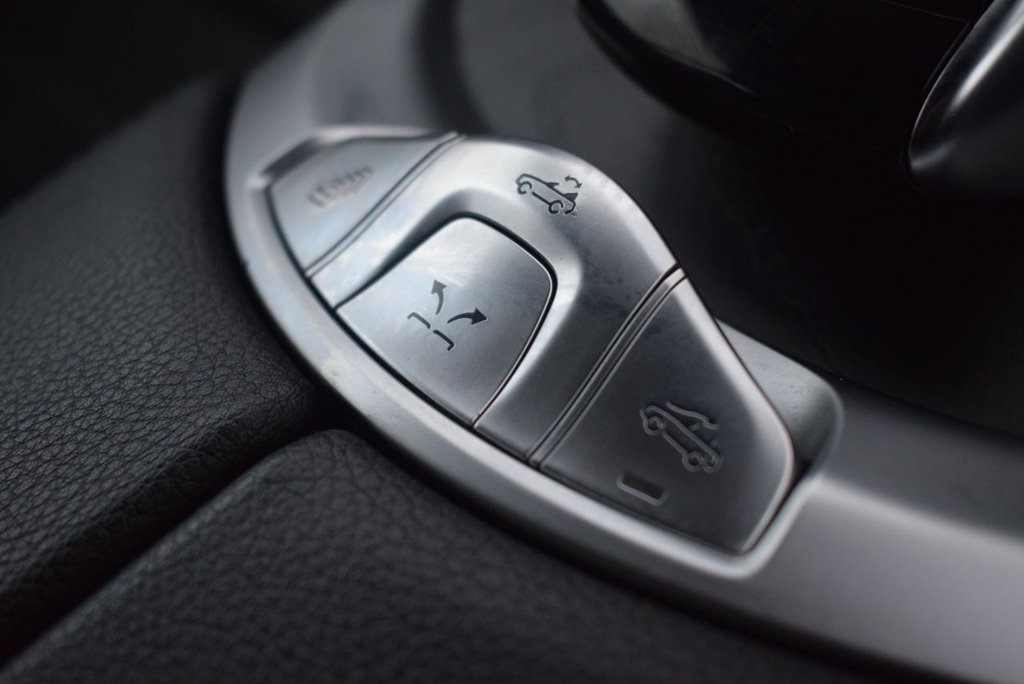 Used Mercedes-Benz C Class 2020 for sale - 77534013: Photo 30