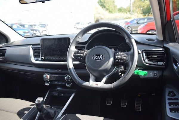 Used Kia Stonic 2021 for sale - 75585282: Photo 3