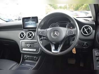 Used Mercedes-Benz A-Class 2017 for sale - 75642117: Photo