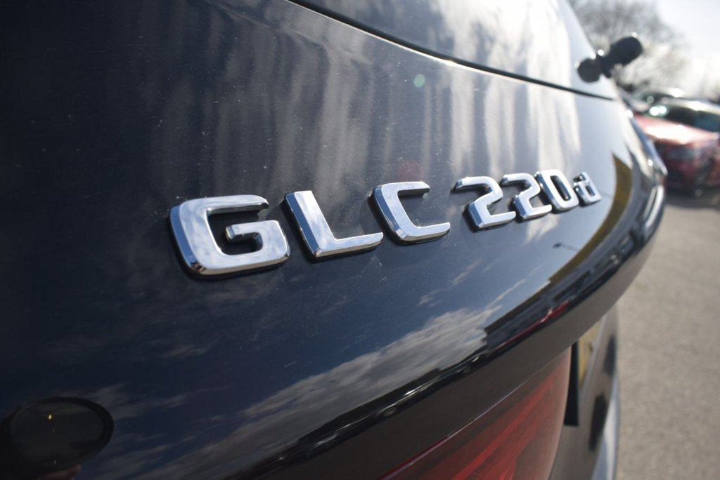 Used Mercedes-Benz GLC 2021 for sale - 78082421: Photo 18