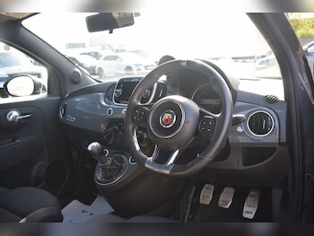 Used Abarth 595 2019 for sale - 78227505: Photo