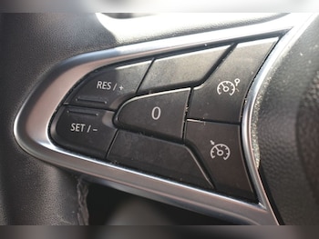 Used Renault Clio 2021 for sale - 75176147: Photo