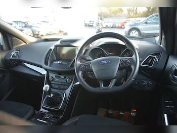 Used Ford Kuga 2018 for sale - 76840839: Photo